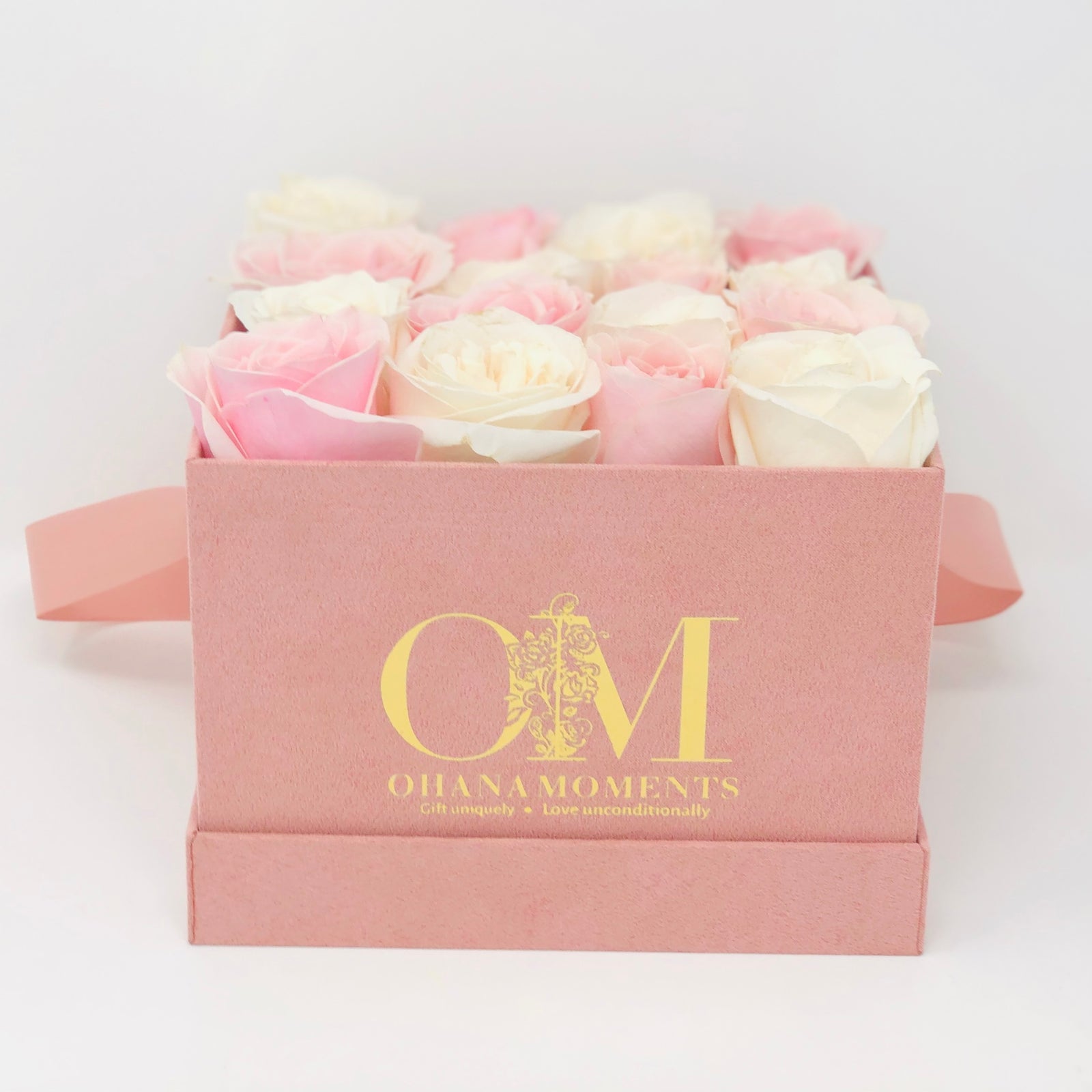 The Lucy - Medium Velvet - Checkered (16 roses) - Ohana Moments